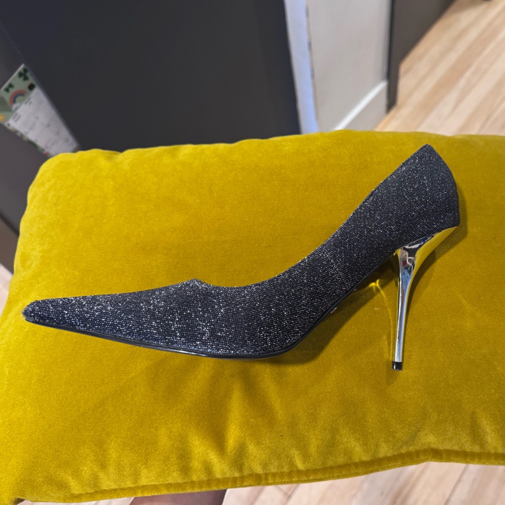 Chic Dark Grey Glitter Heels with Silver Stiletto